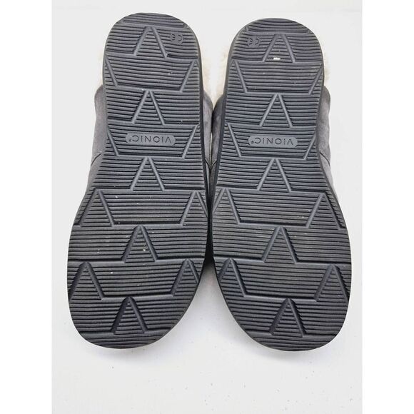 Vionic Men 9 Winter SlipOn - Picture 2 of 6